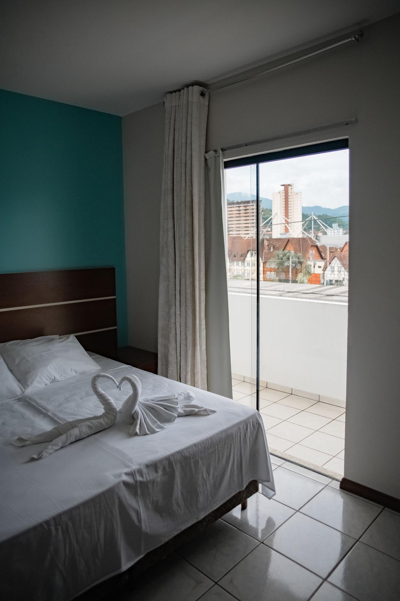 Blu Terrace Hotel Blumenau Exterior foto